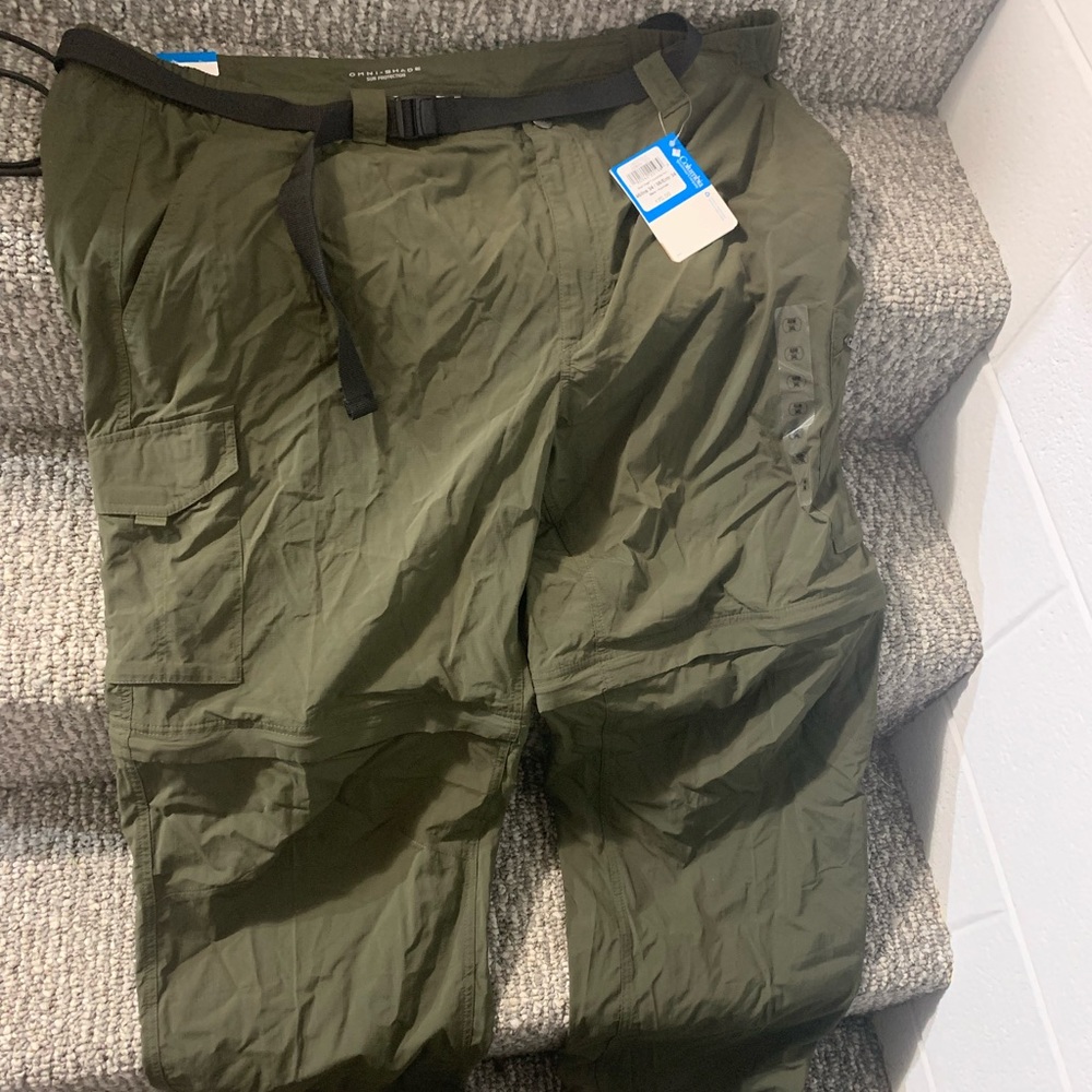 Columbia NEW green men’s pants size 46/34 with belt Transforms into shorts